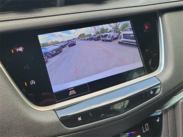 new 2025 Cadillac XT5 car, priced at $45,915
