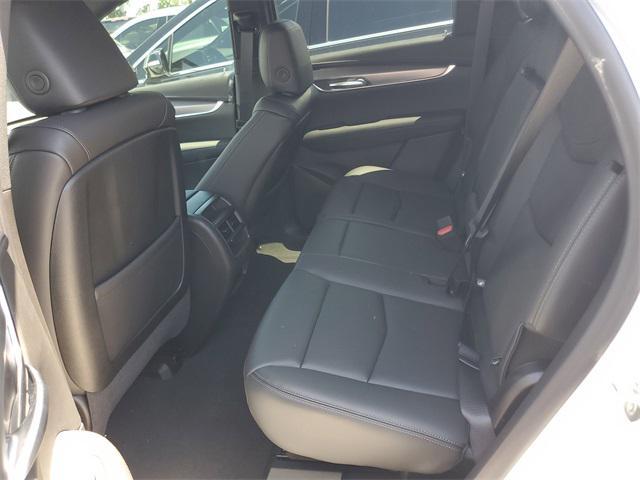 new 2025 Cadillac XT5 car, priced at $45,915
