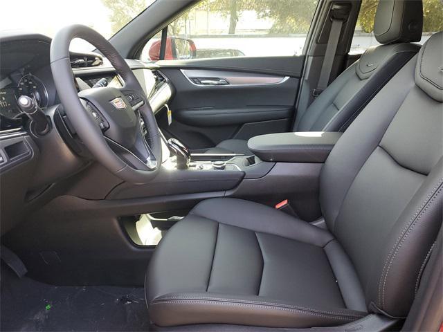 new 2025 Cadillac XT6 car, priced at $50,165