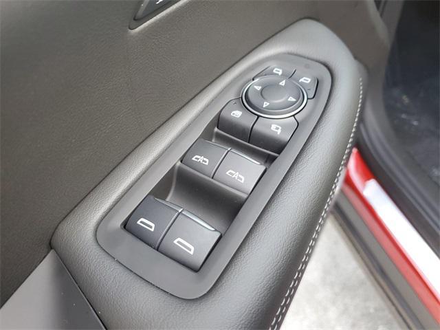 new 2025 Cadillac XT6 car, priced at $50,165