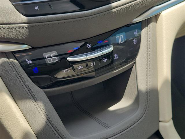 new 2025 Cadillac XT5 car, priced at $54,025