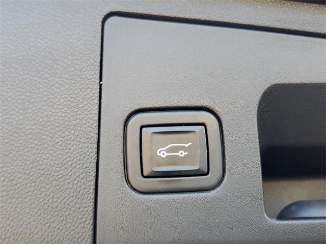 used 2023 Cadillac XT4 car, priced at $24,487