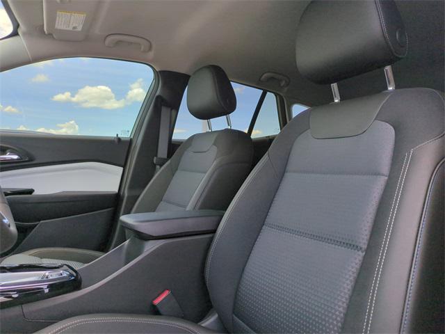 new 2025 Chevrolet Trax car, priced at $24,211