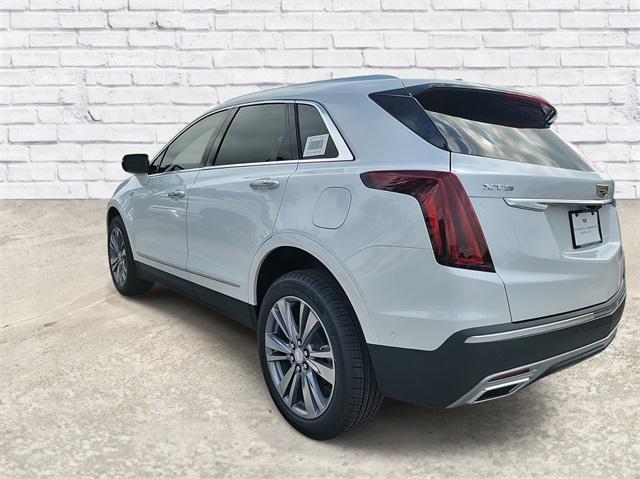 new 2025 Cadillac XT5 car, priced at $55,490