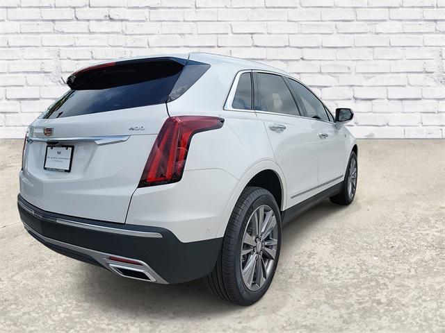 new 2025 Cadillac XT5 car, priced at $55,490