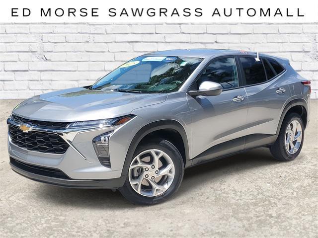 used 2025 Chevrolet Trax car, priced at $19,154