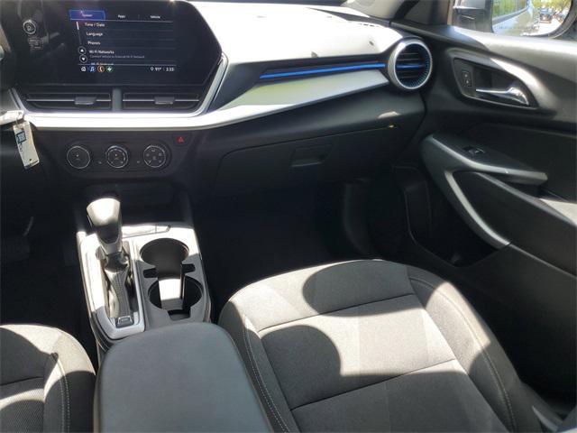 used 2025 Chevrolet Trax car, priced at $18,850