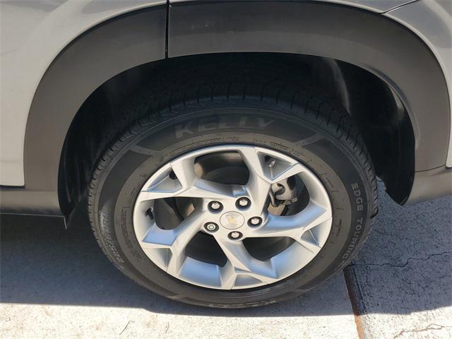 used 2025 Chevrolet Trax car, priced at $18,850