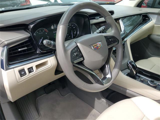 used 2023 Cadillac XT6 car, priced at $37,619