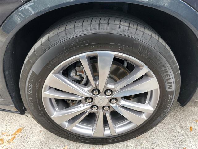 used 2023 Cadillac XT6 car, priced at $37,619