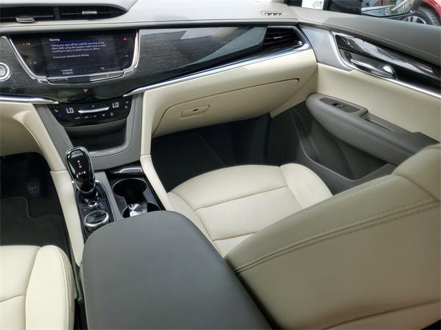used 2023 Cadillac XT6 car, priced at $37,619
