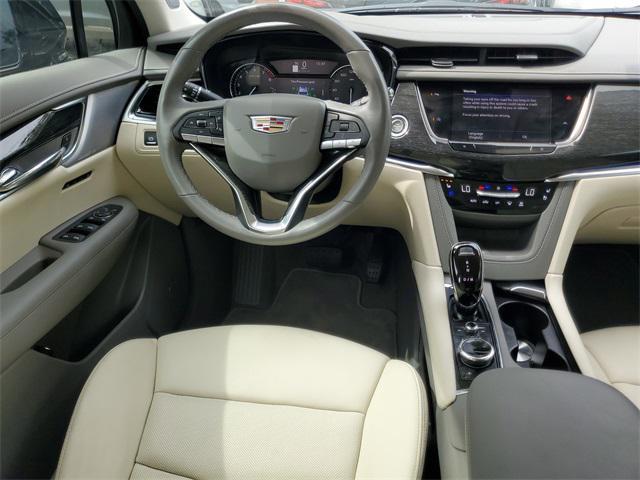 used 2023 Cadillac XT6 car, priced at $37,619