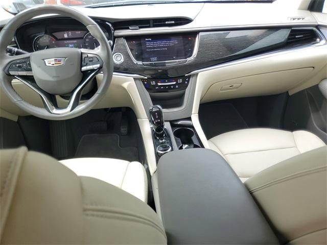 used 2023 Cadillac XT6 car, priced at $37,619