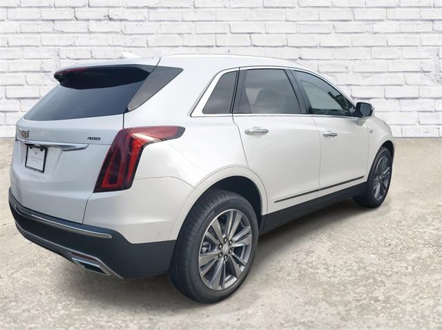 new 2025 Cadillac XT5 car, priced at $55,490