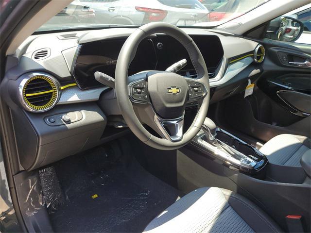 new 2025 Chevrolet Trax car, priced at $25,735
