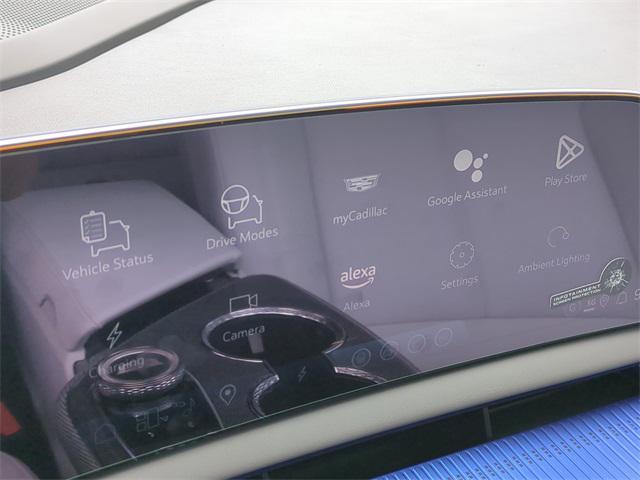 new 2025 Cadillac OPTIQ car, priced at $56,314