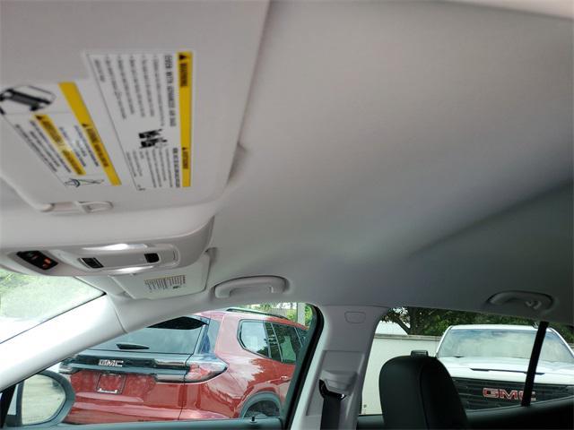 new 2025 Buick Envision car, priced at $38,266