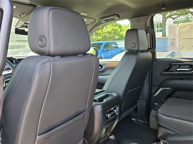 new 2025 GMC Yukon XL car