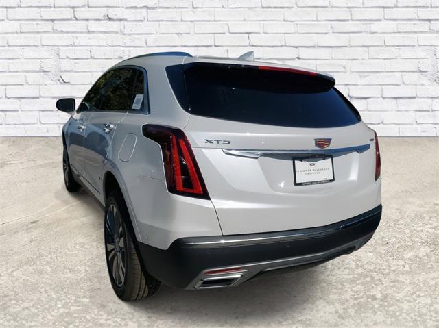 new 2025 Cadillac XT5 car, priced at $55,490