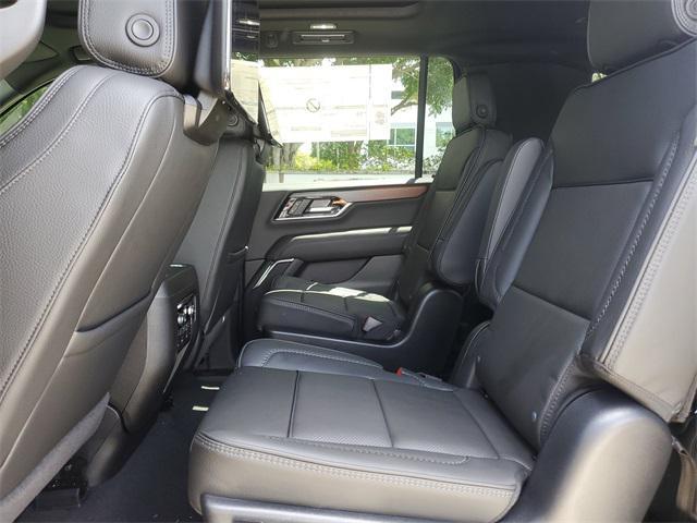 new 2025 GMC Yukon XL car
