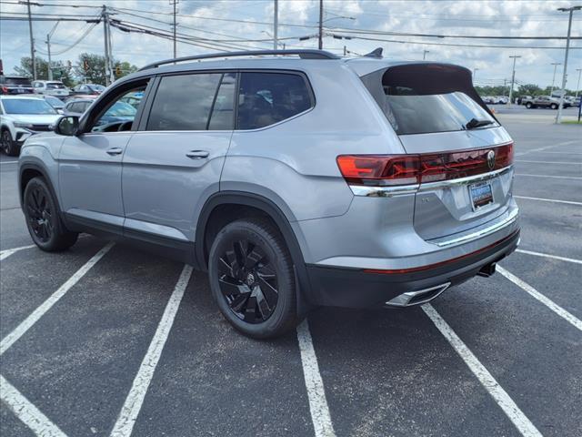 new 2024 Volkswagen Atlas car, priced at $46,840