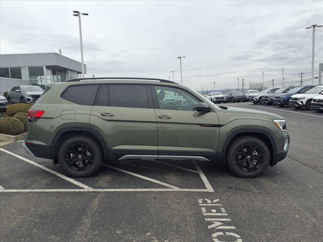 new 2025 Volkswagen Atlas car, priced at $47,513