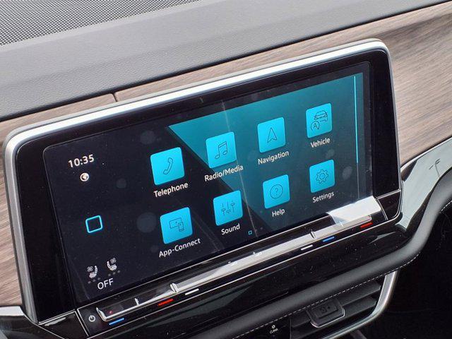 new 2025 Volkswagen Atlas car, priced at $56,144