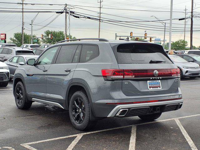 new 2025 Volkswagen Atlas car, priced at $48,048