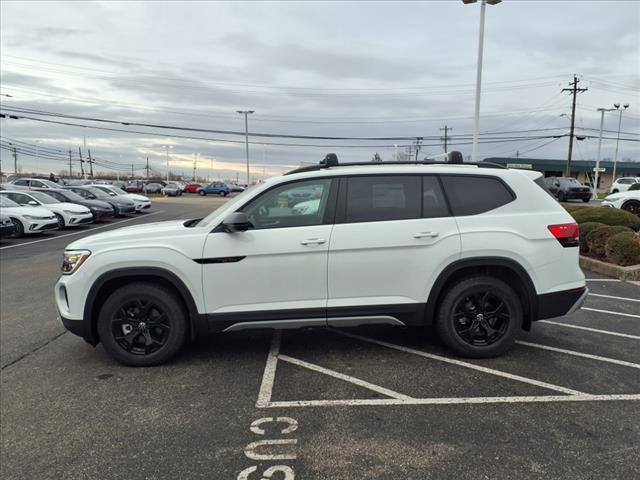 new 2024 Volkswagen Atlas car, priced at $49,806