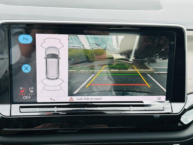 new 2026 Volkswagen Atlas car, priced at $50,702