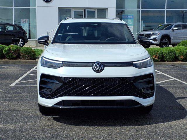 new 2025 Volkswagen Tiguan car, priced at $38,203