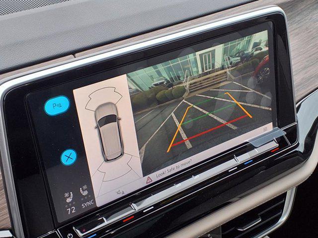 new 2025 Volkswagen Atlas car, priced at $49,520