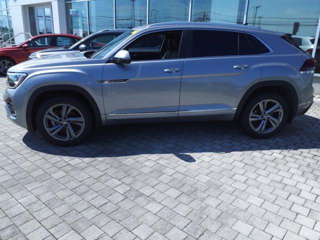 new 2024 Volkswagen Atlas Cross Sport car, priced at $44,000