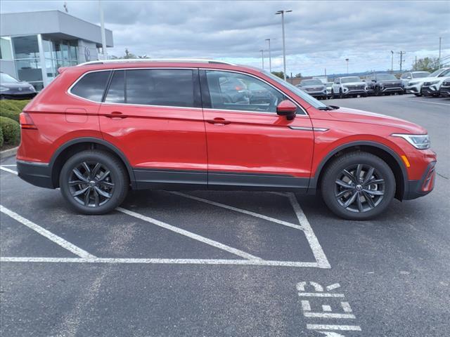 new 2024 Volkswagen Tiguan car, priced at $37,031