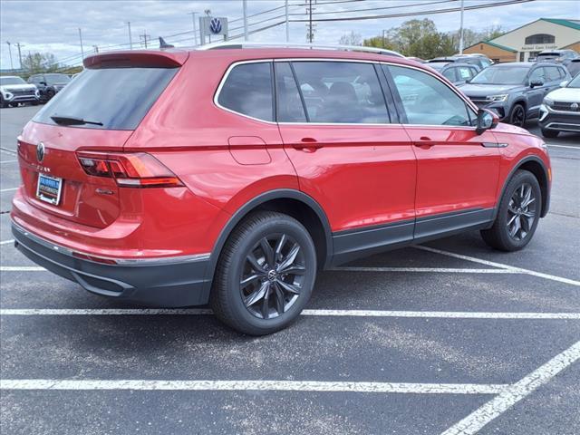 new 2024 Volkswagen Tiguan car, priced at $37,031