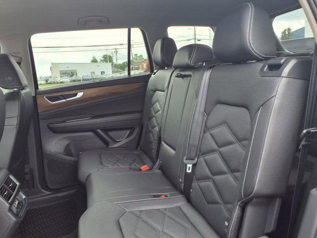 new 2025 Volkswagen Atlas car, priced at $42,472