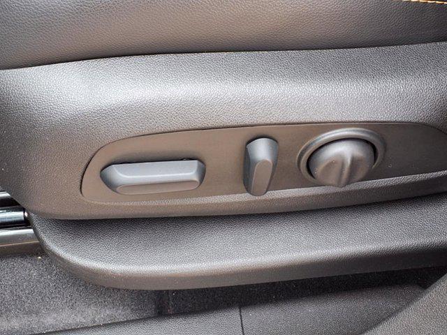 used 2022 Chevrolet Equinox car, priced at $25,100