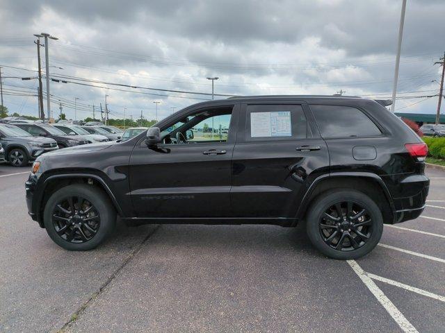 used 2018 Jeep Grand Cherokee car, priced at $19,500