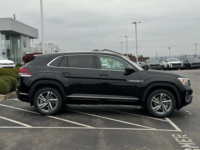 new 2024 Volkswagen Atlas Cross Sport car, priced at $51,726