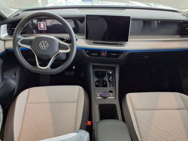 new 2025 Volkswagen Tiguan car, priced at $35,498