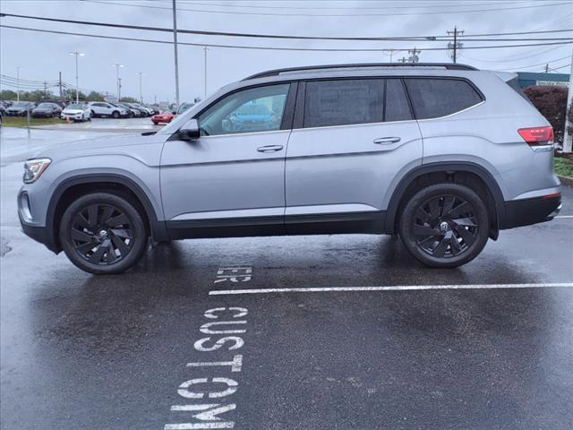 new 2024 Volkswagen Atlas car, priced at $47,692