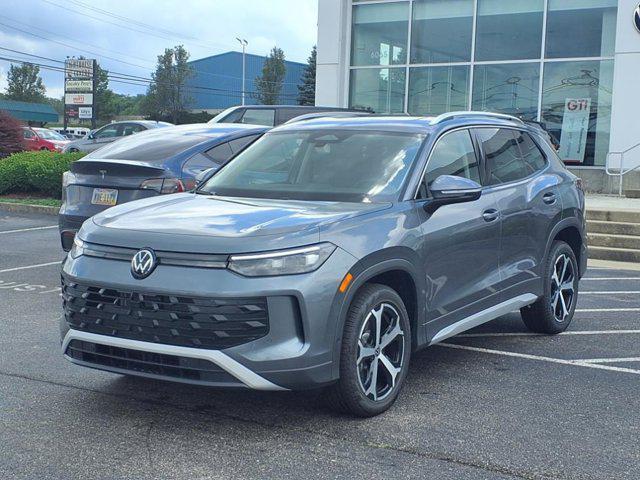 new 2025 Volkswagen Tiguan car, priced at $35,739