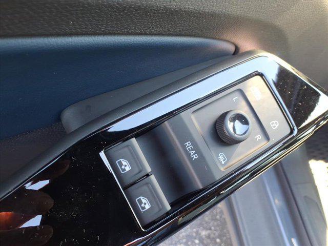 new 2025 Volkswagen ID.4 car, priced at $51,254