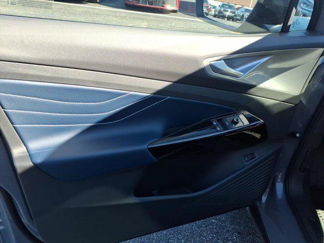 new 2025 Volkswagen ID.4 car, priced at $51,254