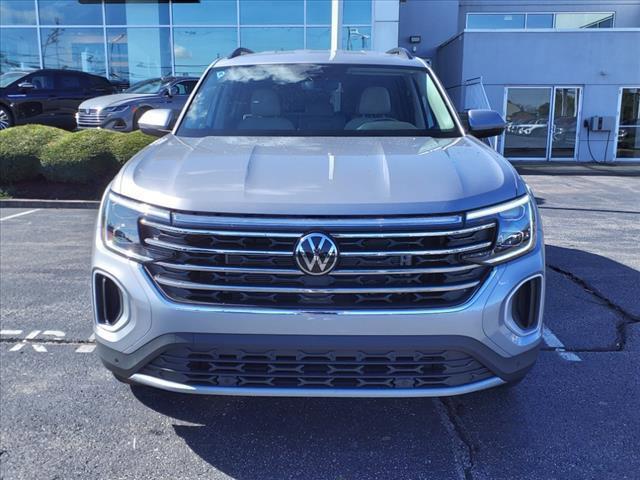 new 2024 Volkswagen Atlas car, priced at $46,402