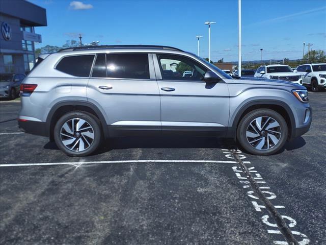 new 2024 Volkswagen Atlas car, priced at $46,402