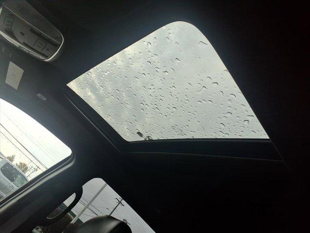 used 2021 Jeep Grand Cherokee car, priced at $25,000