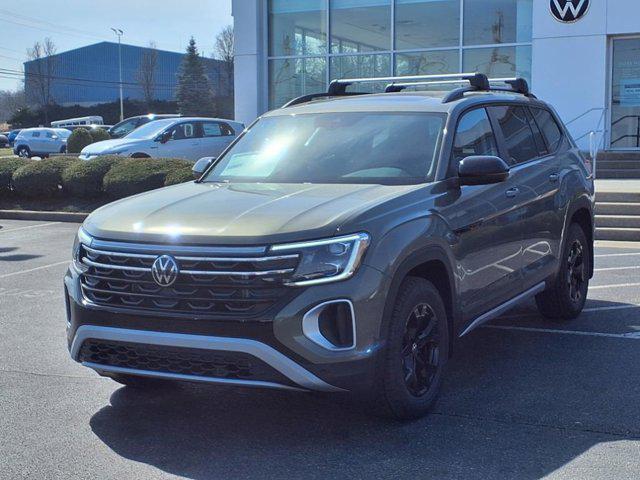new 2025 Volkswagen Atlas car, priced at $47,648