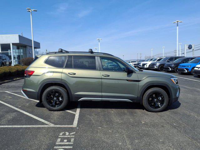 new 2025 Volkswagen Atlas car, priced at $47,648