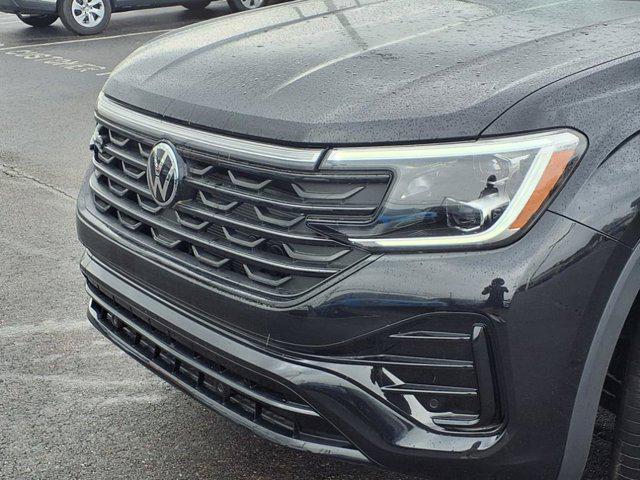 new 2025 Volkswagen Atlas Cross Sport car, priced at $49,657